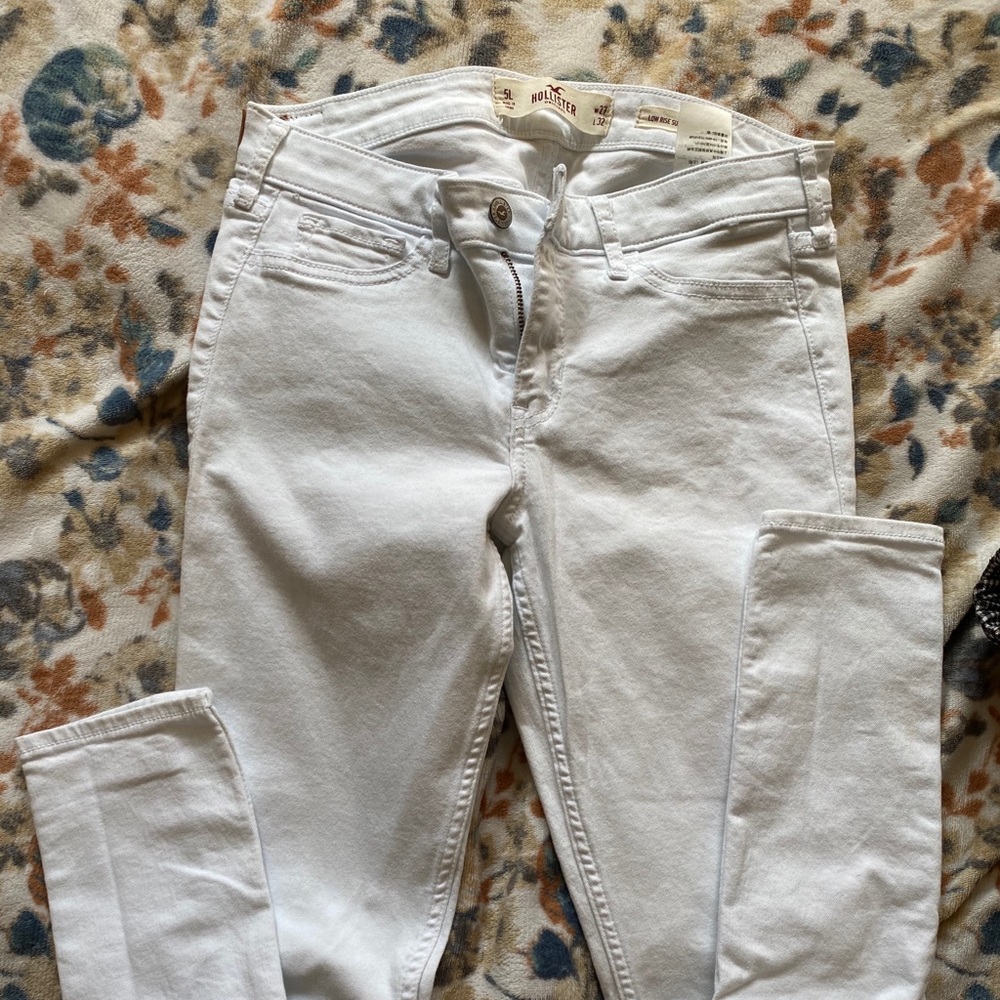 Those are A Hollister jeans